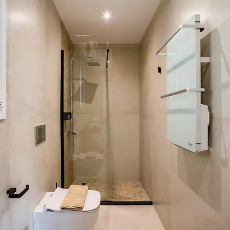 Black & White Marina Studio, Kalamata Getaway Exterior photo