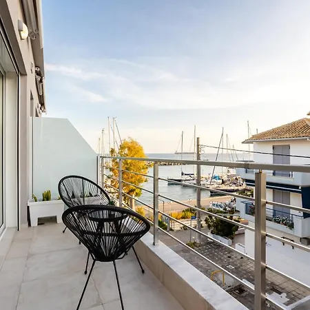 Black & White Marina Studio, Kalamata Getaway Exterior photo